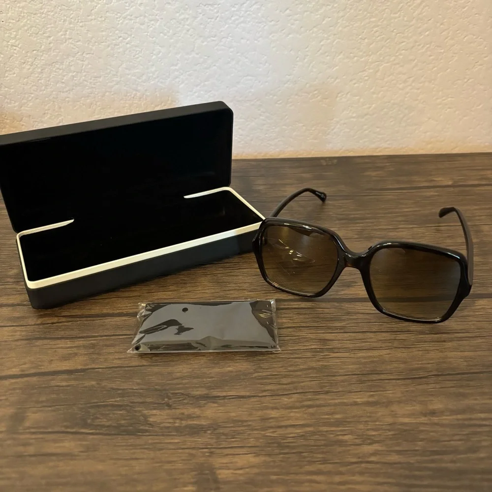 Givenchy sunglasses - Picture 4 of 10